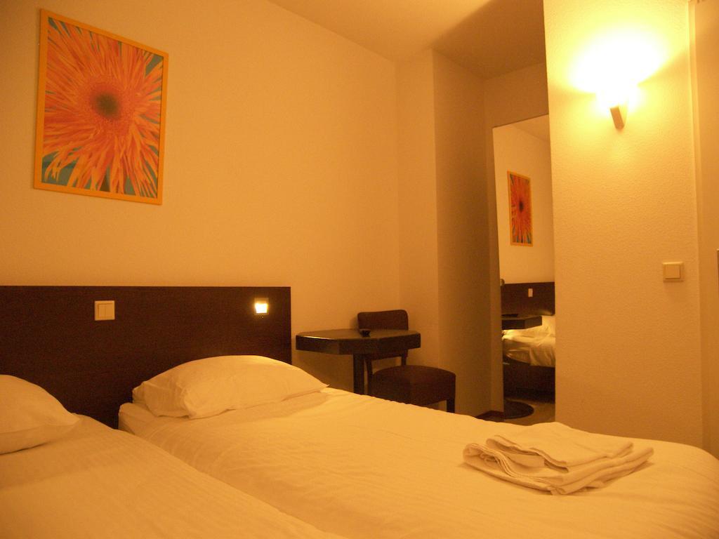 Hotel De Markt Valkenswaard Ruang foto
